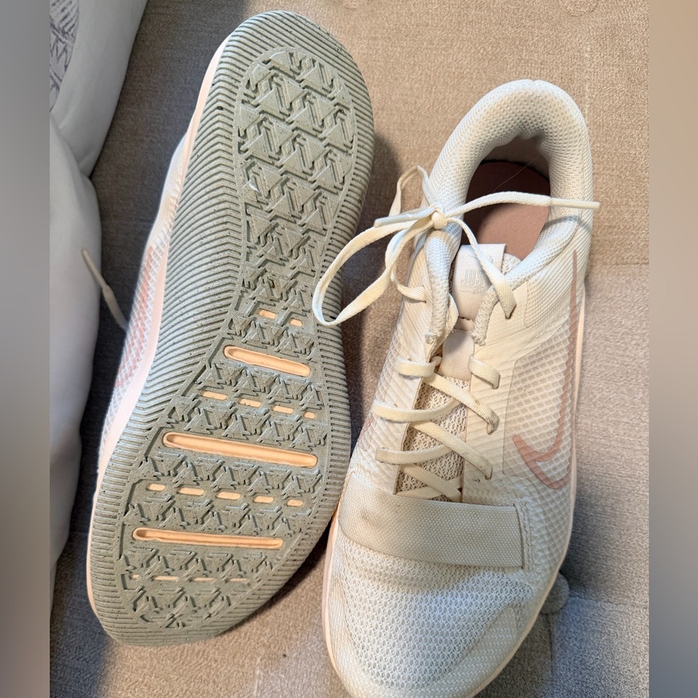 Nike MC Trainer 2 - Picture 2 of 5